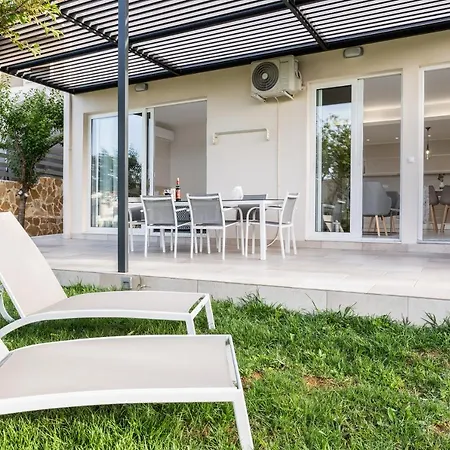 Twins Apartments Platanias  Exterior photo